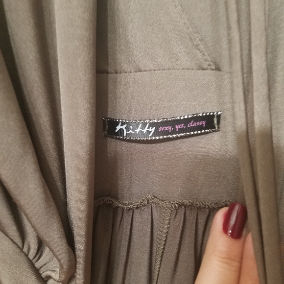 Dress 👗 - Picture 4 of 5